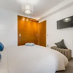 Appartement Cosy With Private Rooftop