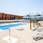 Cosy With Private Rooftop *