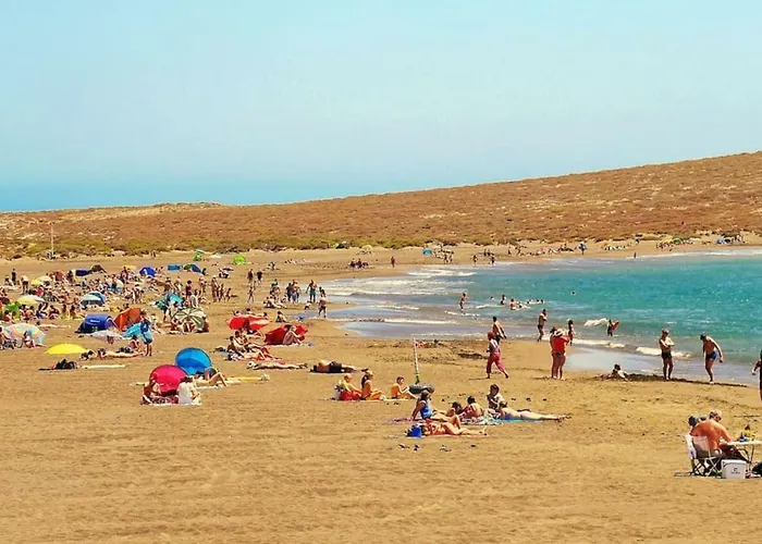 アパート Cosy With Private Rooftop *