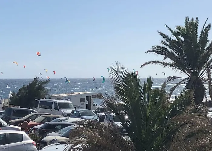 Cosy With Private Rooftop *