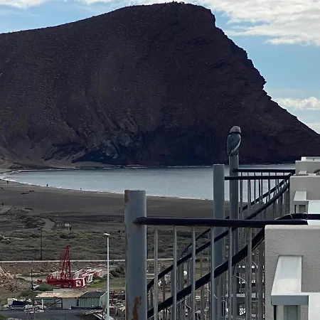 شقة Cosy With Private Rooftop *