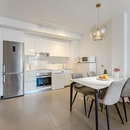 Cosy With Private Rooftop * La Tejita