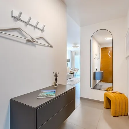 Apartment Cosy With Private Rooftop *