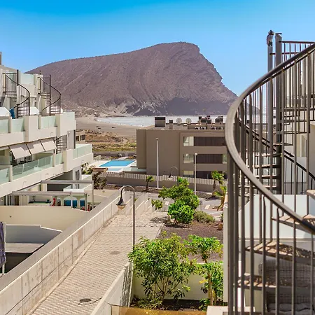 Apartment Cosy With Private Rooftop