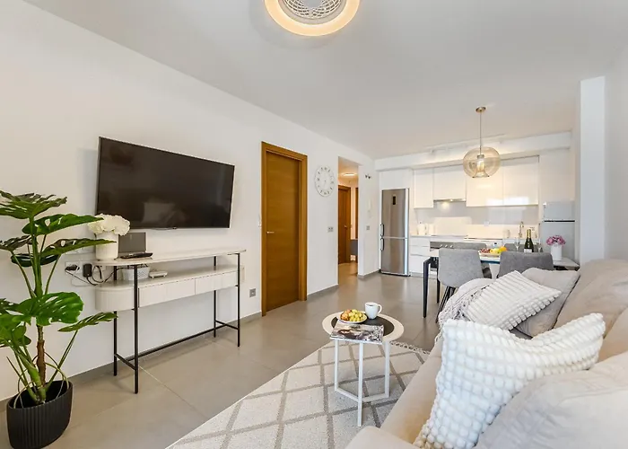 Cosy With Private Rooftop Апартаменты