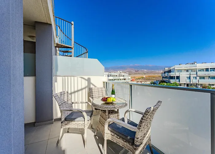 Cosy With Private Rooftop Апартаменты Ла-Техита